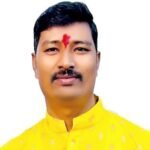 *सड़क में हुए जानलेवा गड्ढों से हो रही दुर्घटनाएं – सन्तोष मद्धेशिया “वैश्य”*